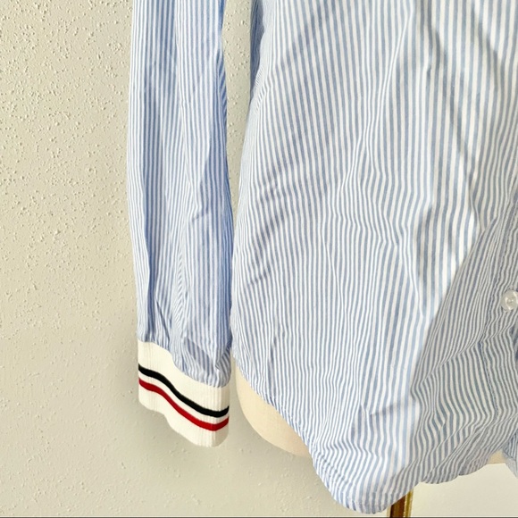 Women's Size Medium Blue/White Striped Ruffle Knit Long Sleeve Button Down Shirt - Picture 4 of 7